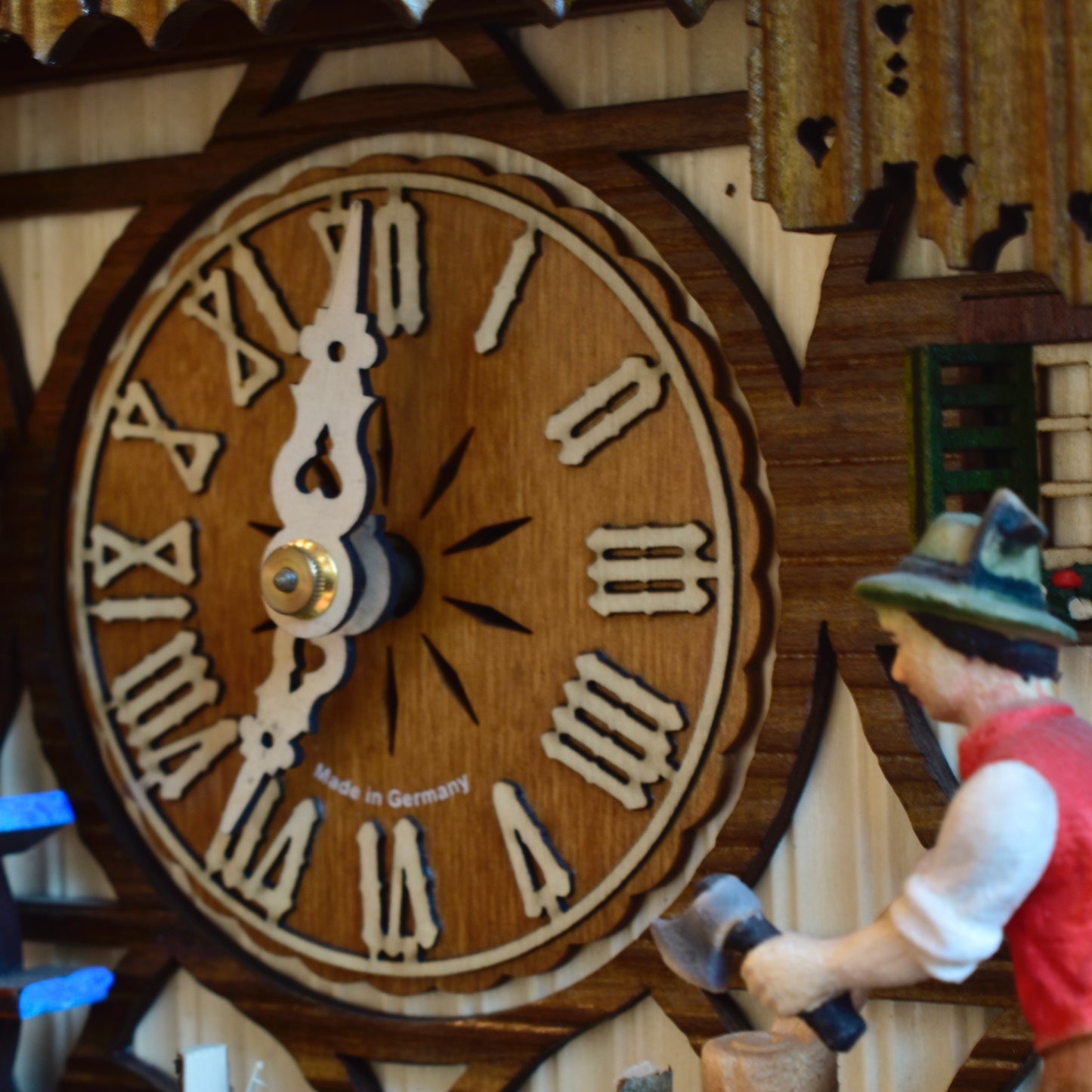 Musical mechanical cuckoo clock - with wood cutter and German farm dance moving parts - 8 day movement