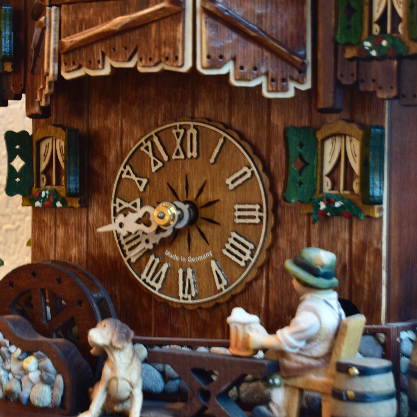 Musical cuckoo clock with beer drinking man ,German farm dance - one day mechanical Movement