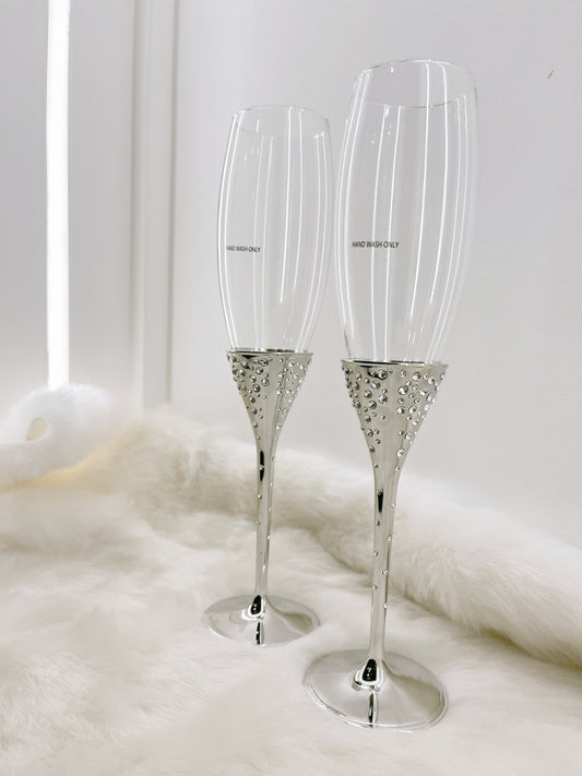 Luxurious Wine Champagne Glass embedded with Swarovski crystals