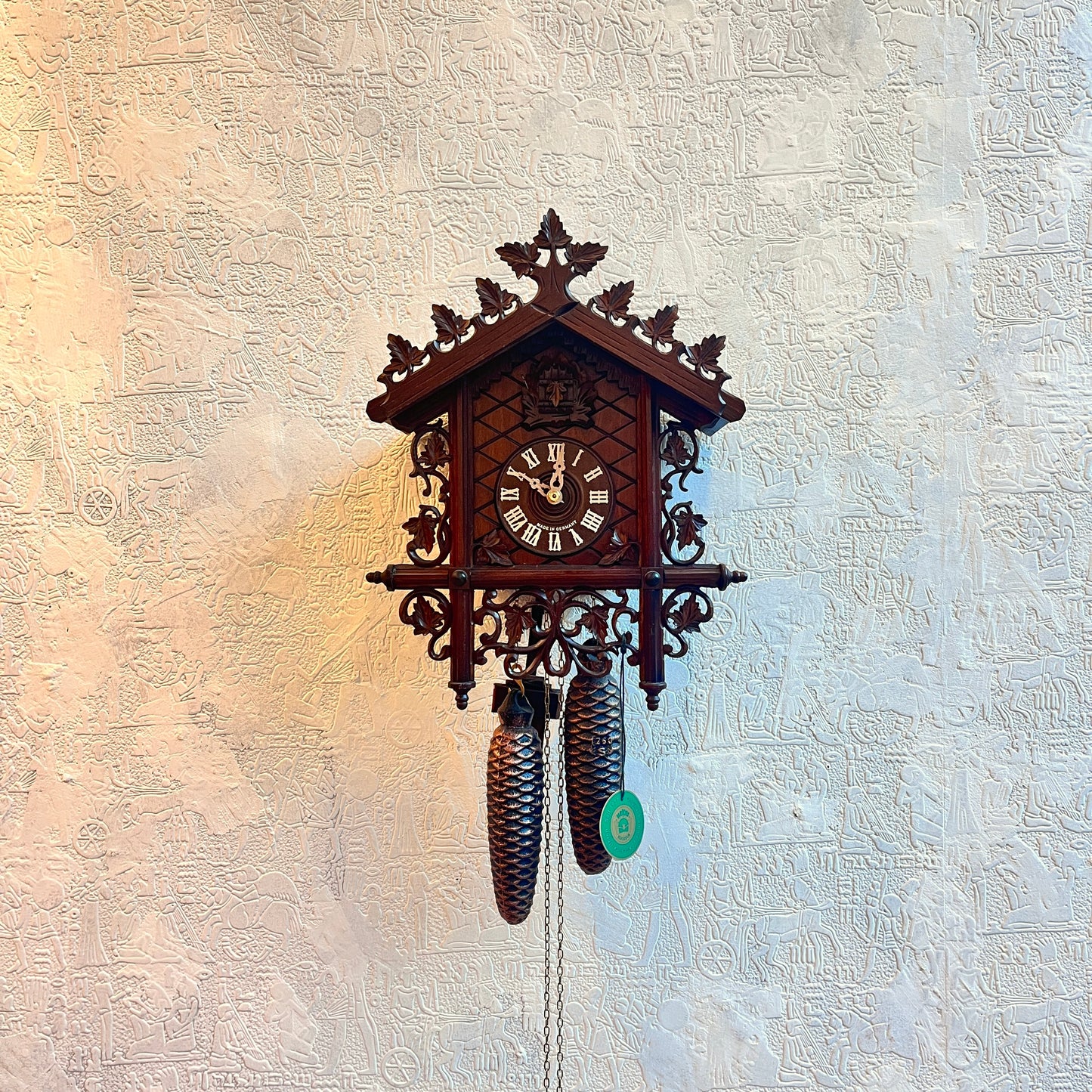 Mechanical original cuckoo clock with hand carved maple leaves pattern - 8 day Movement