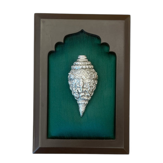 Ganesha Shank sterling silver with green silk in Wooden frame