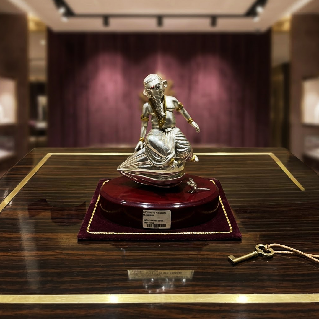 Ganesha Idol – Silver Finish Artistic Balancing Ganesha for Home, Office & Gift Decor