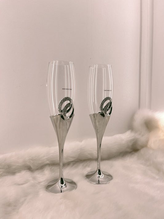 Luxurious Wine Champagne Glass -with Emblem