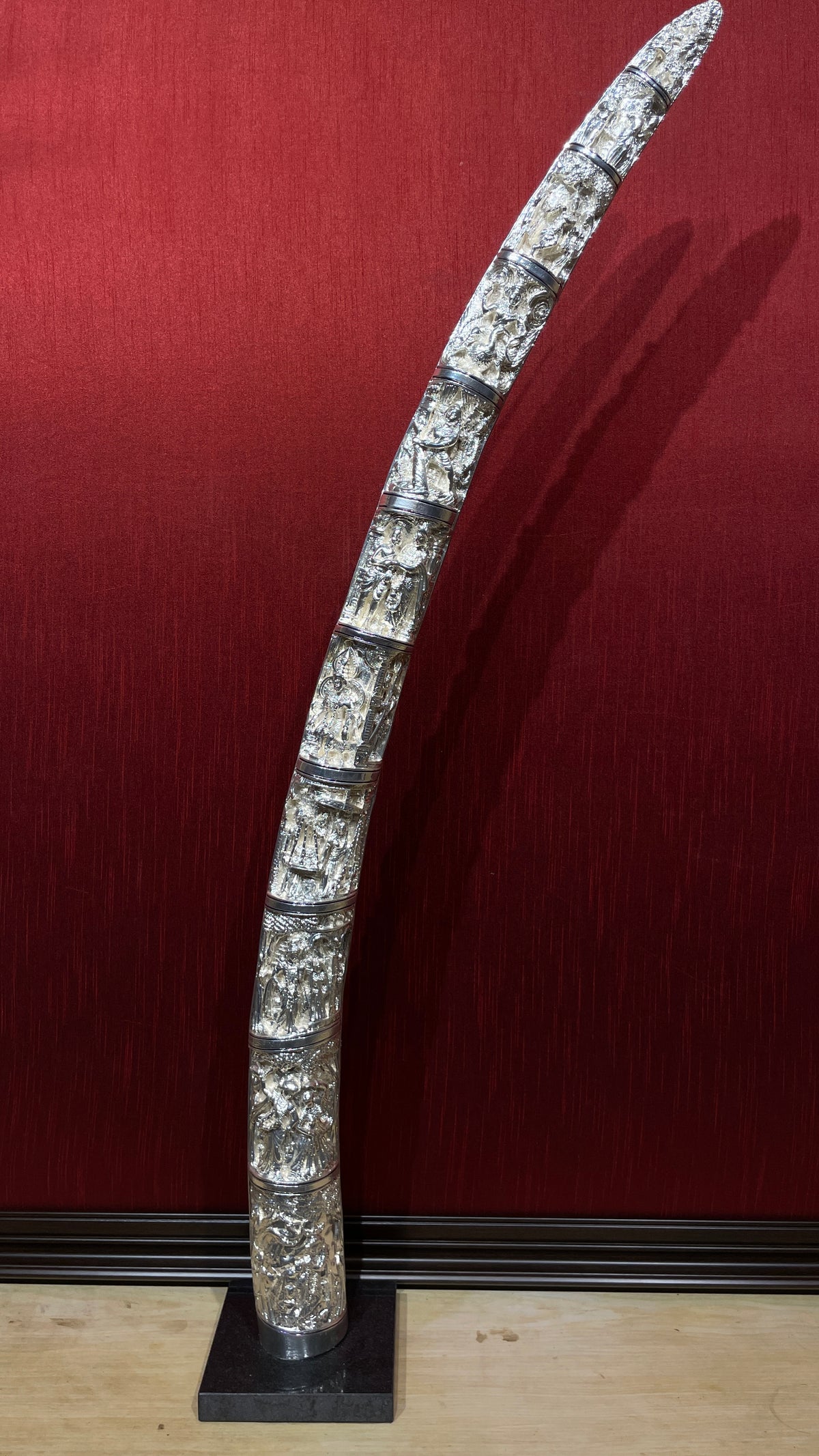 Krishna Leela – 22 Divine Episodes in One Tusk | 92.5 Sterling Silver Plated Luxury Spiritual Art | Estudio