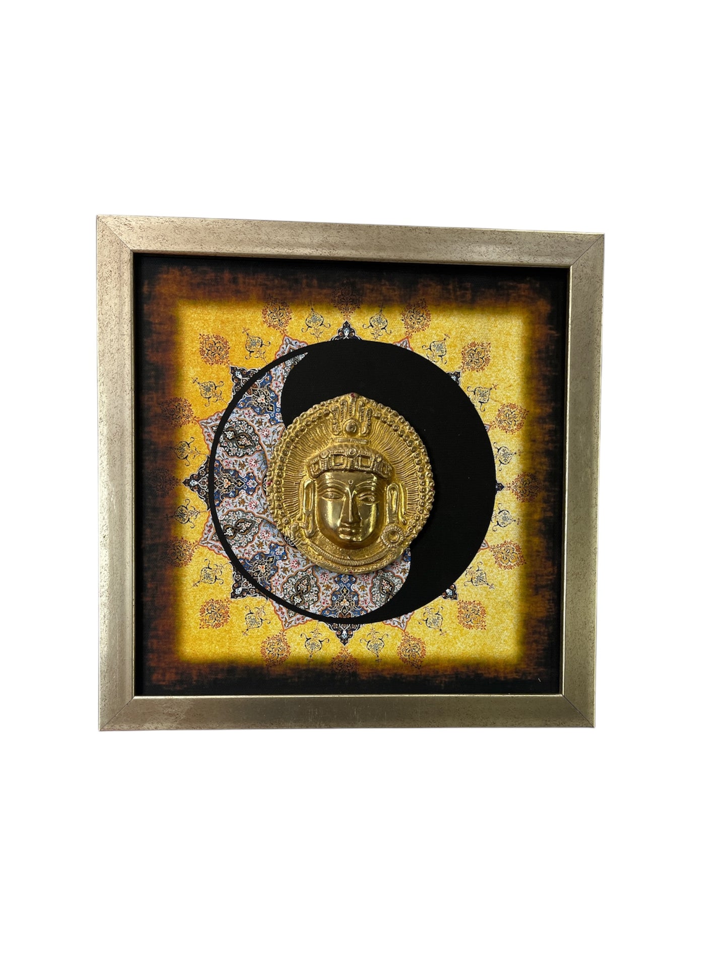 Buddha brass with Yin & Yang background