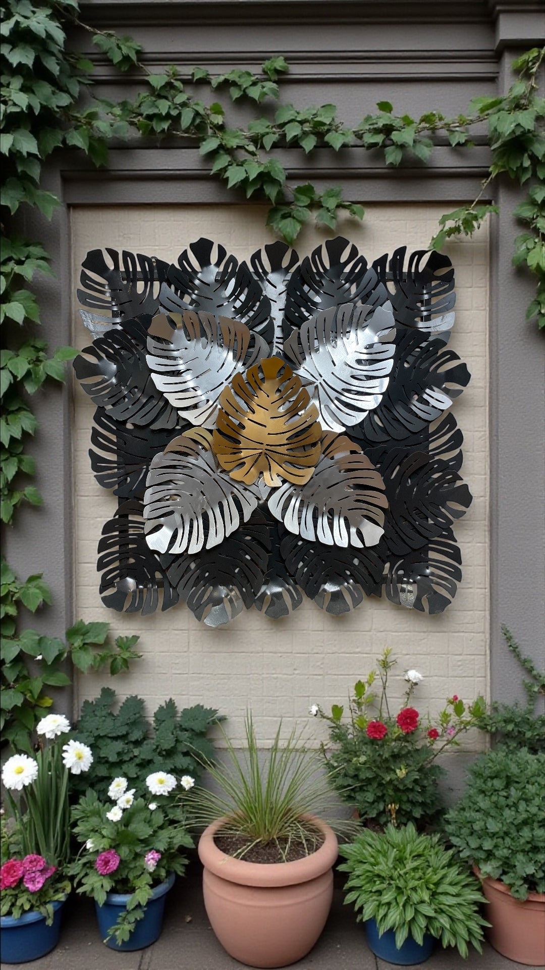 Gold & Black Monstera Leaf Wall Sculpture