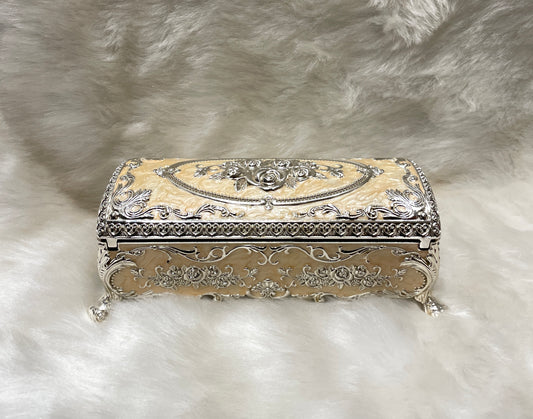 Elegance in Silver: Cream Velvet Jewelry Box