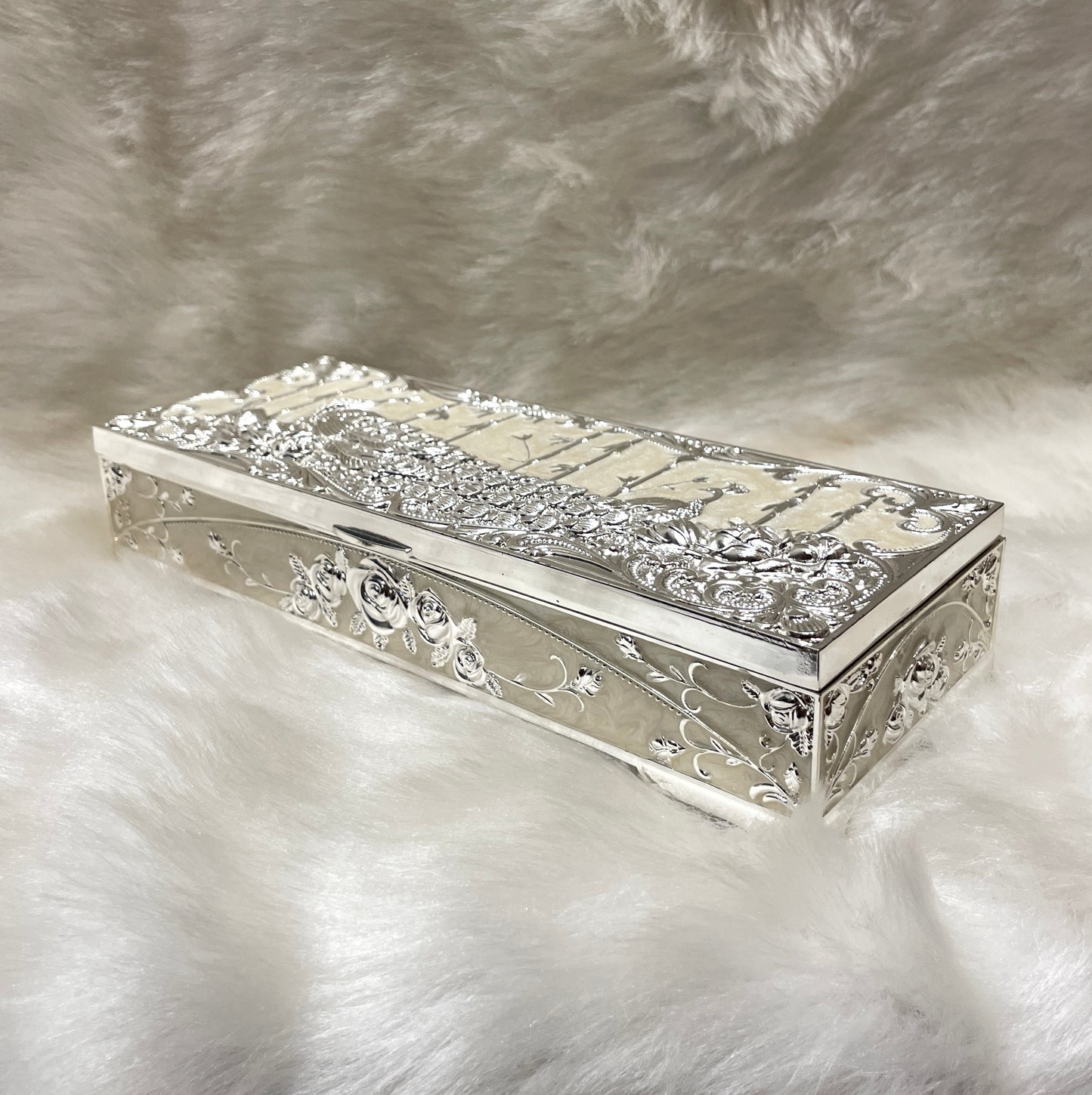 Pure Radiance: Sterling Silver Jewelry Box in White