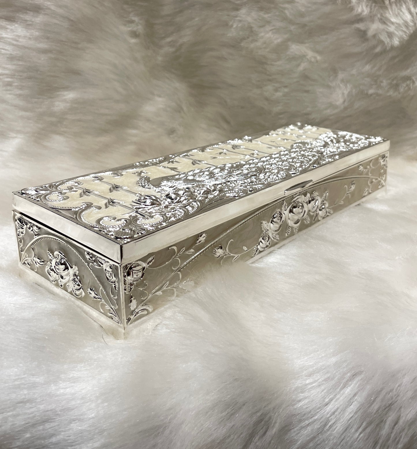 Pure Radiance: Sterling Silver Jewelry Box in White