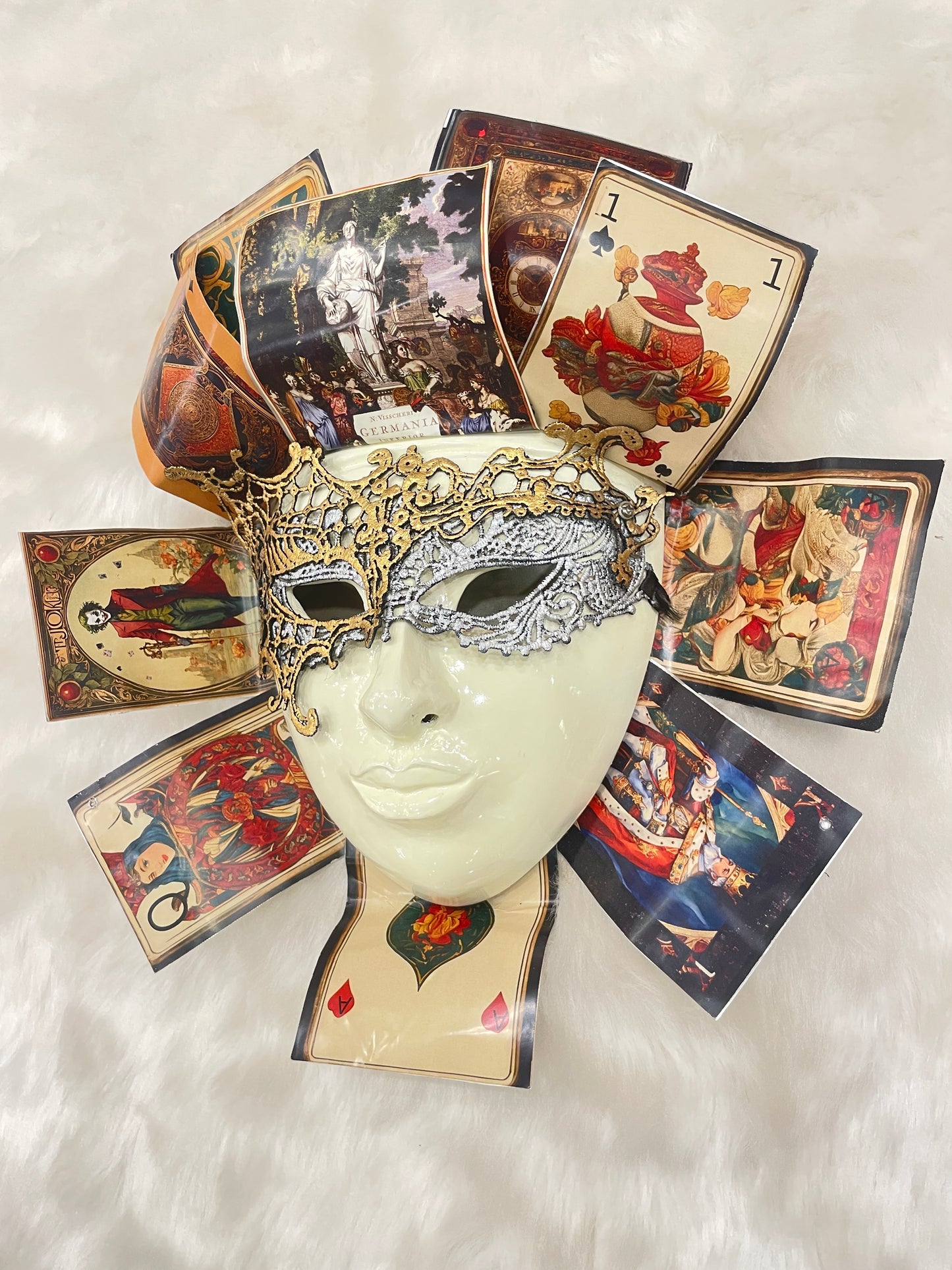 Venetian Poker Mask - Wall Decor