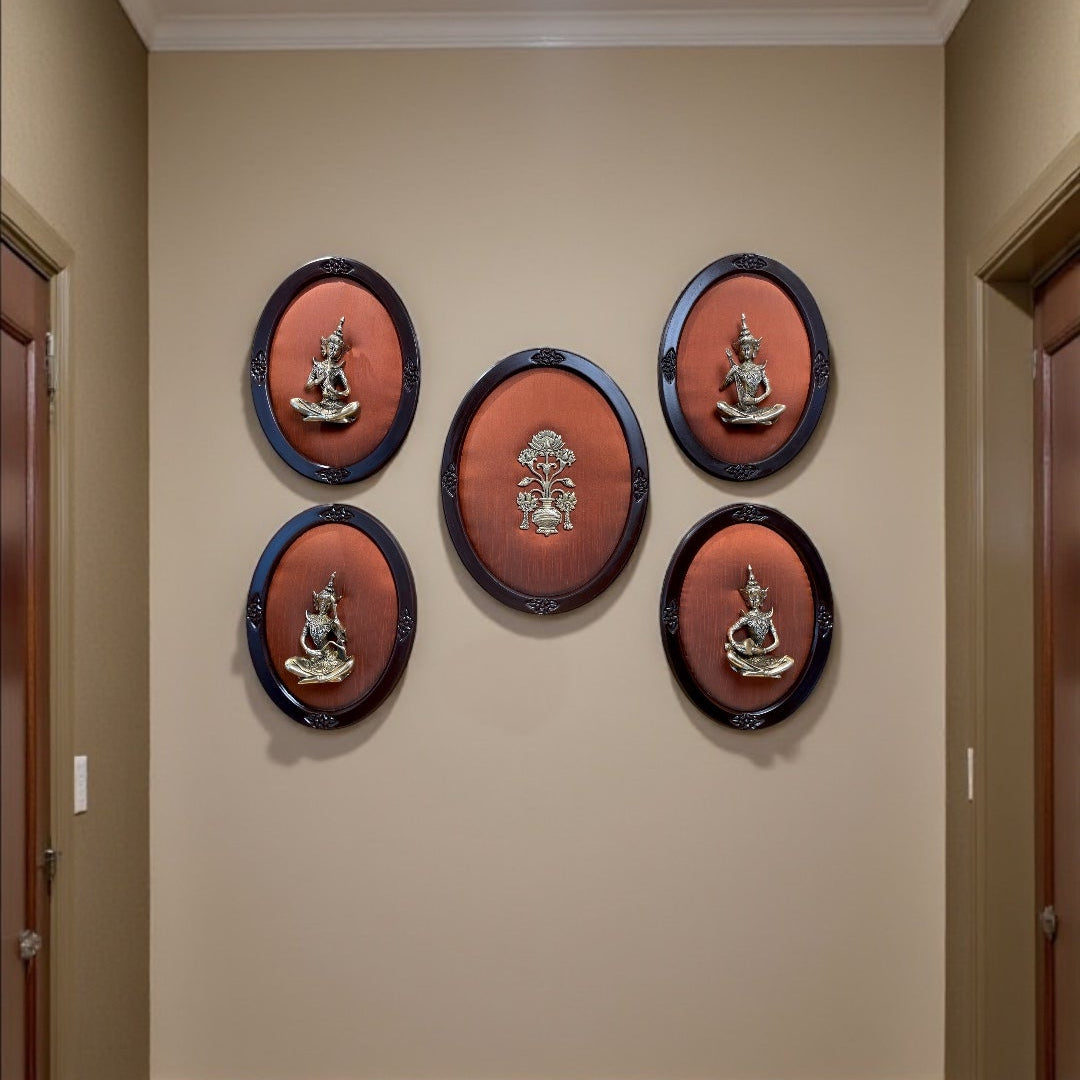 Brass 4 Musicians with Flower Vase Centerpiece Wall Art Set