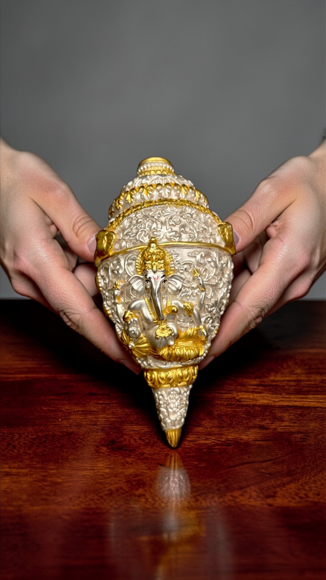 92.5 Sterling Silver Ganesh Shankh | Divine Ganpati Conch Wall Decor | Luxury Spiritual Home Decor