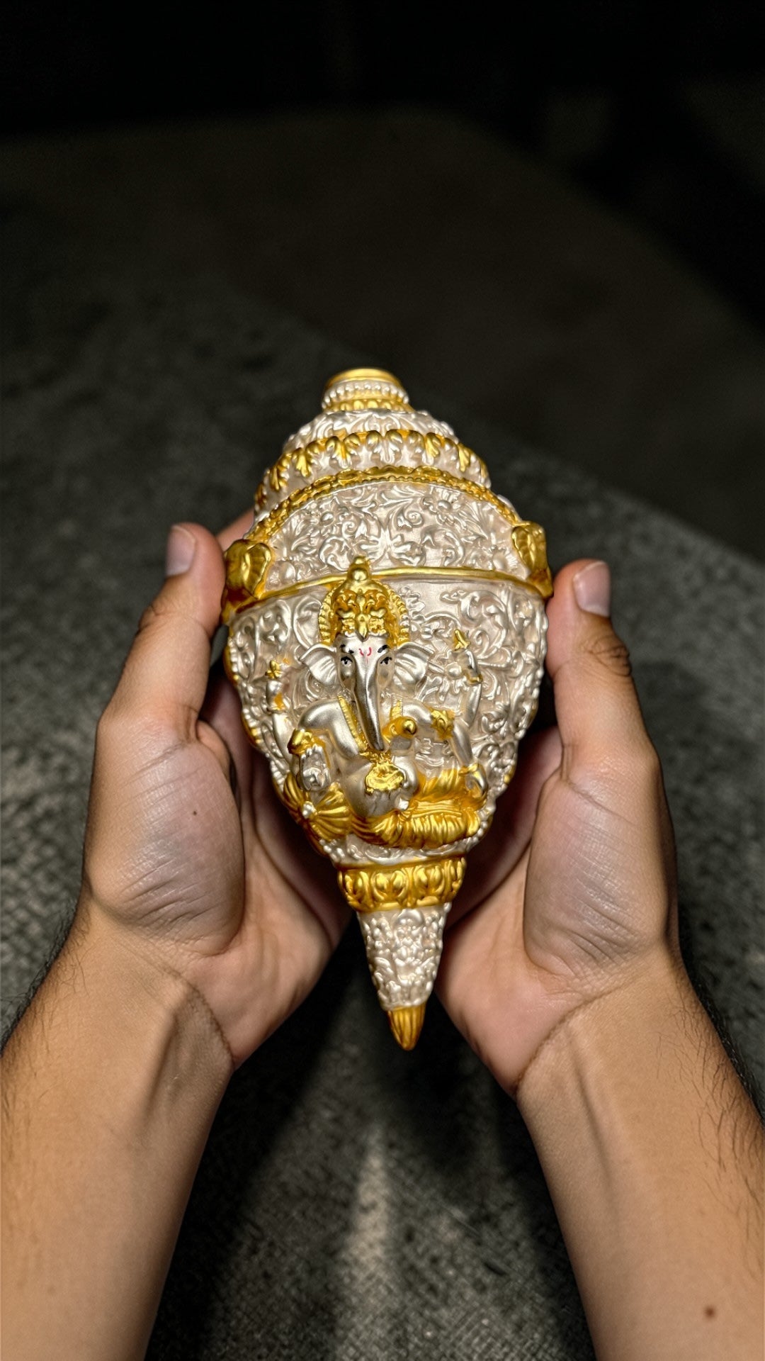 92.5 Sterling Silver Ganesh Shankh | Divine Ganpati Conch Wall Decor | Luxury Spiritual Home Decor