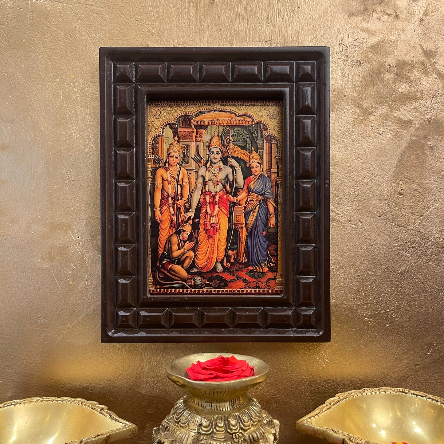 Rama Parivar Gold foiled art in wooden frame