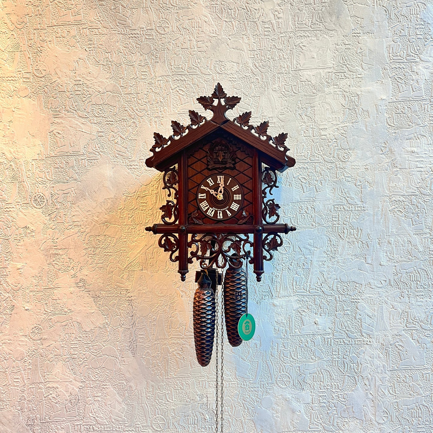 Mechanical original  cuckoo clock with hand carved maple leaves pattern - 8 day Movement