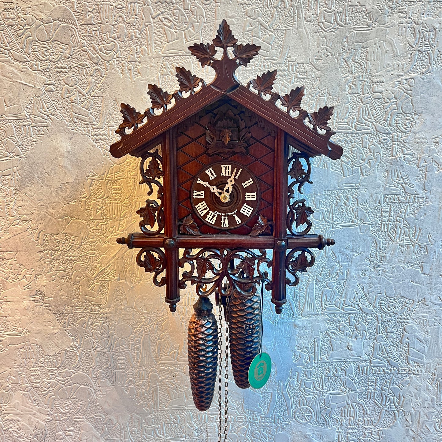 Mechanical original  cuckoo clock with hand carved maple leaves pattern - 8 day Movement