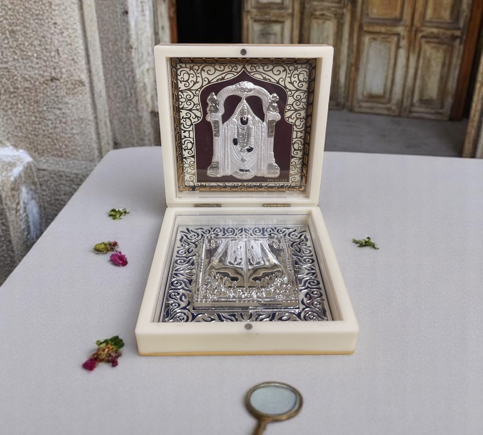 Tirupati Balaji with Padukas in Silver 3d foil Gift box