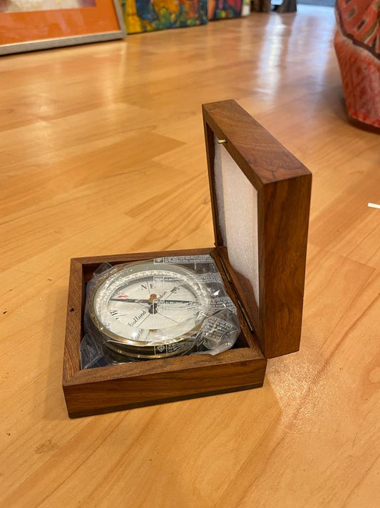 Wooden box compass (chrom)