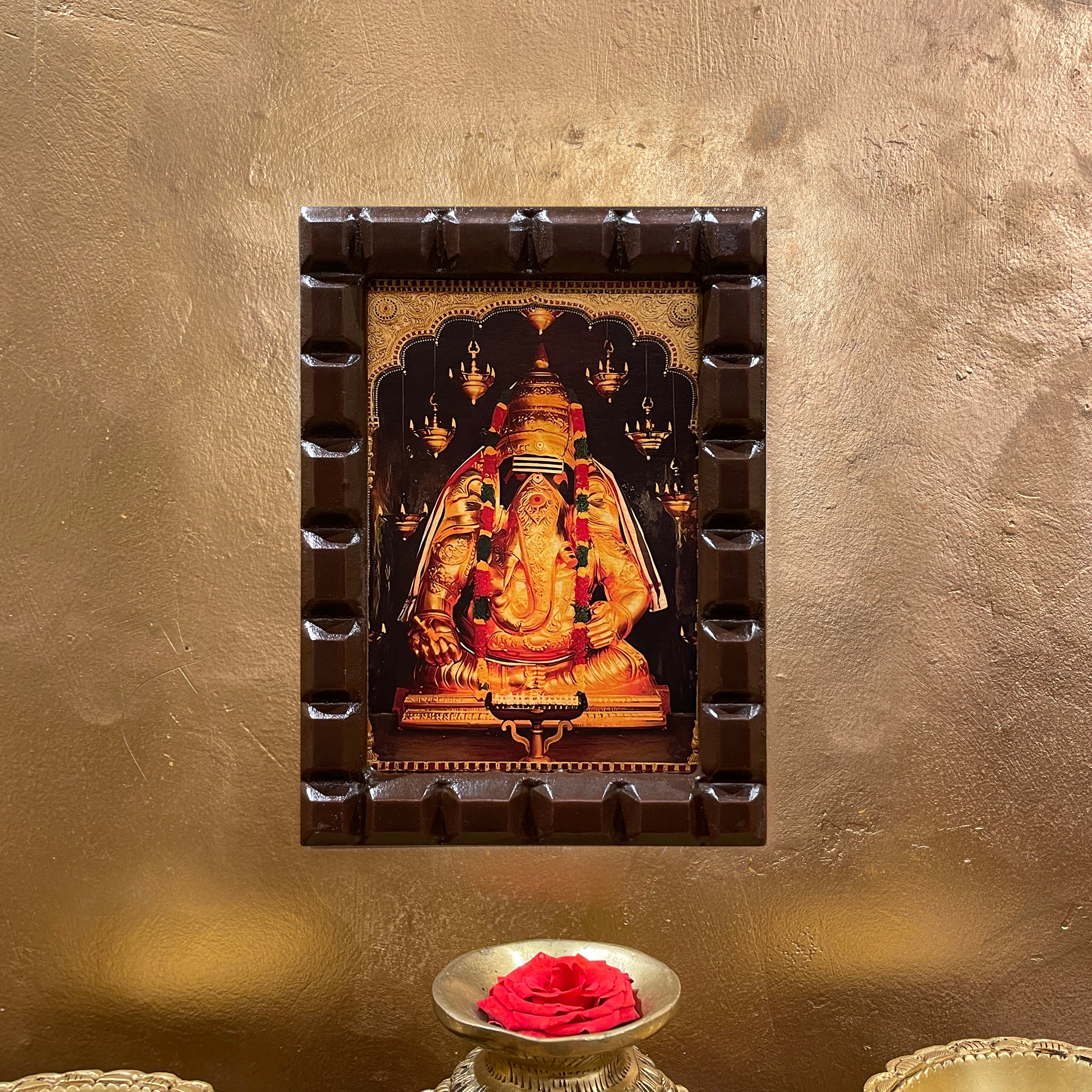 Shri Ganesha Pilayarpatti Vinayagar Gold Leafed Artwork with Polished Engineered Wooden Frame