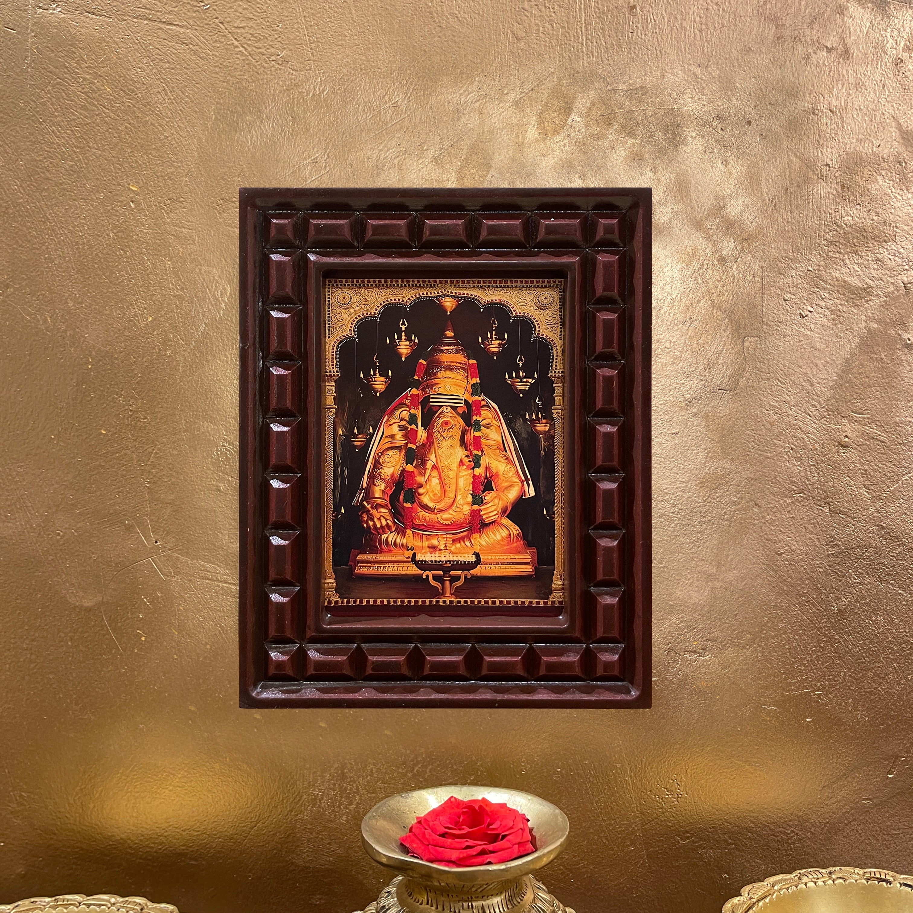 Shri Ganesha Pilayarpatti Vinayagar Gold Leafed Artwork with Polished Engineered Wooden Frame