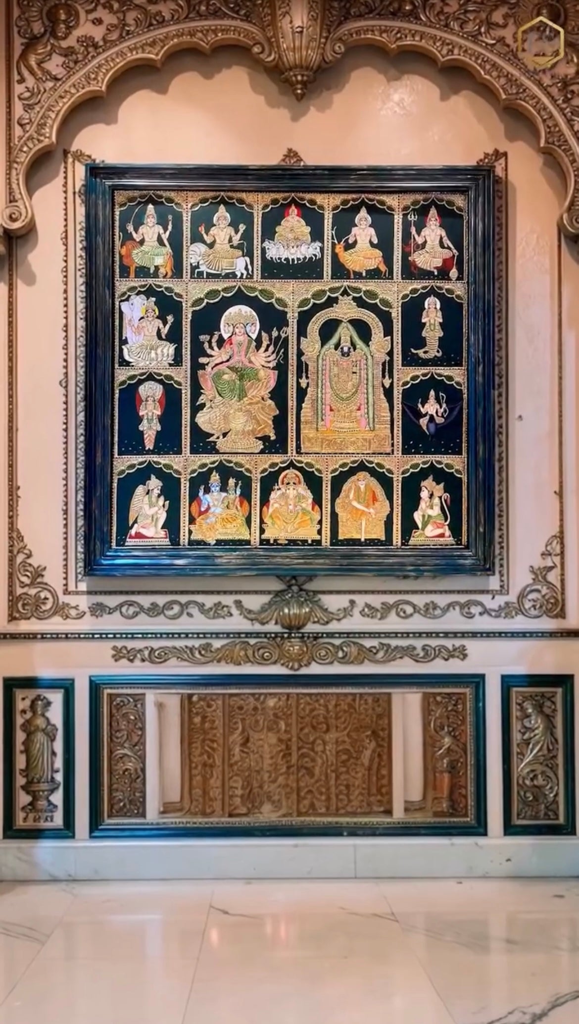 Load video: Vintage Tanjore Painting Premium 5x5 Feet